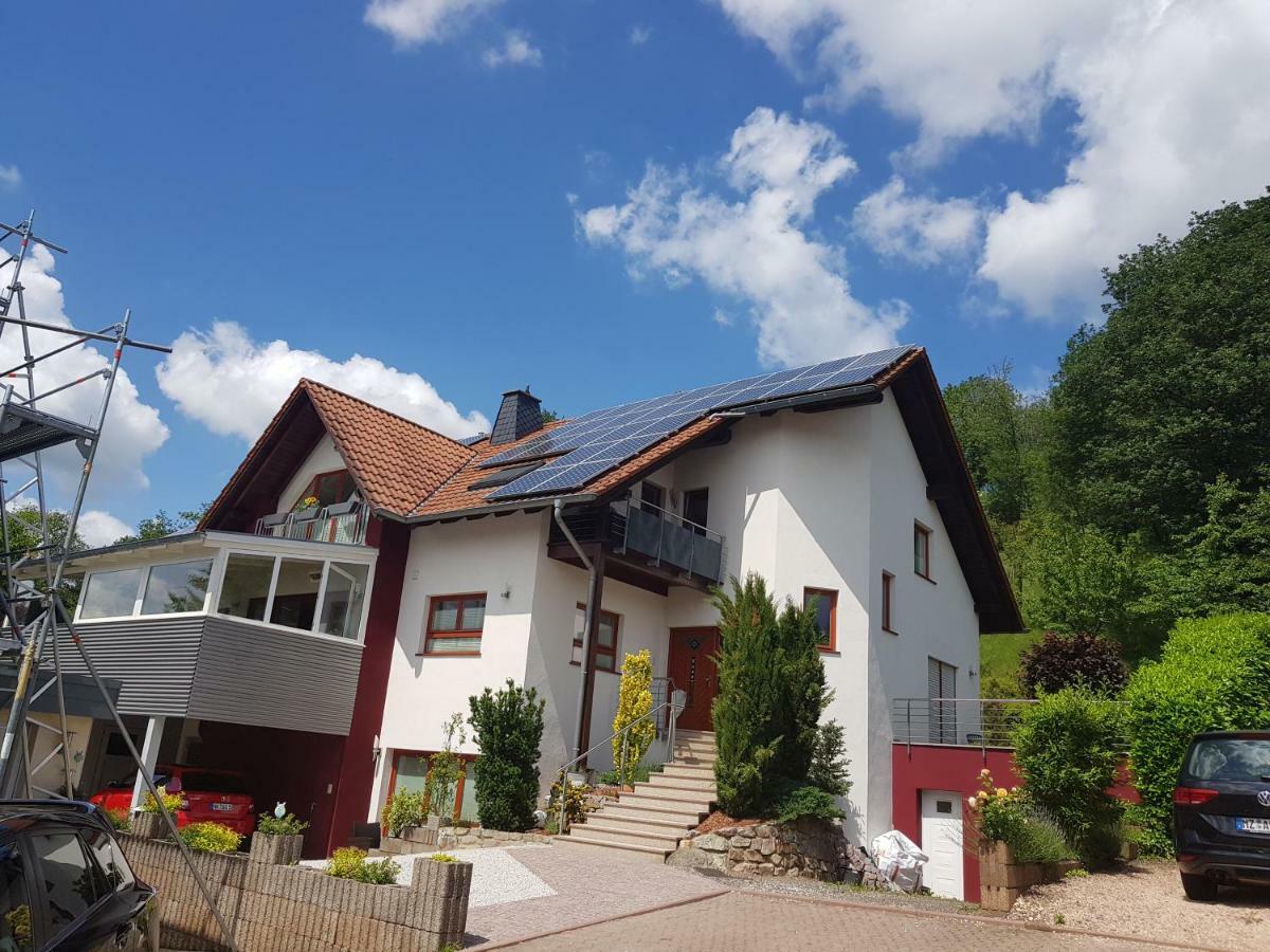 Ferienwohnung Am Betzelhuebel Ottweiler Exterior photo